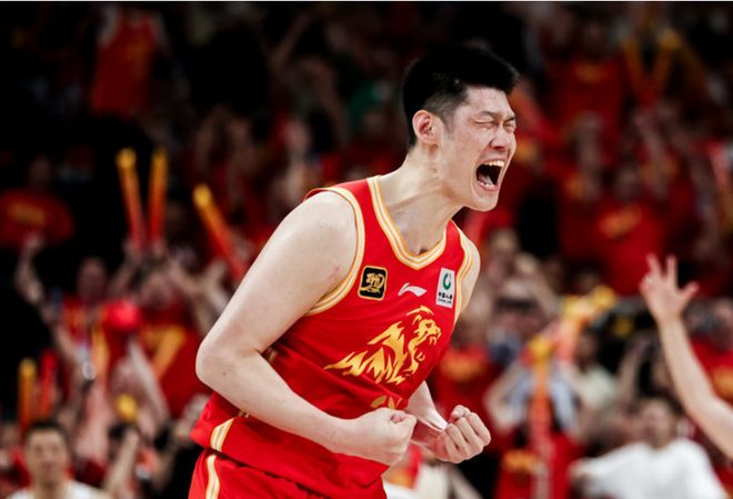 CBA官宣常规赛8大奖候选：胡金秋领衔MVP 徐昕领衔最具进步奖 缩略图